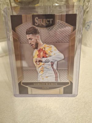 Sergio Ramos Panini Select 2016 card
