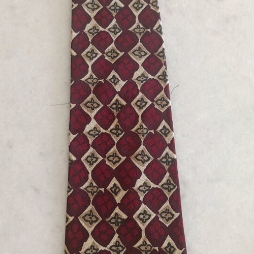 Hugo Boss Vintage Silk Tie like new, burgundy with beige geometric pattern