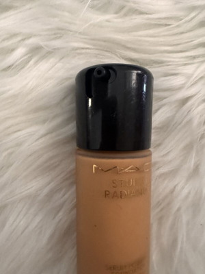 Mac Studio Radiance Foundation NC25 new