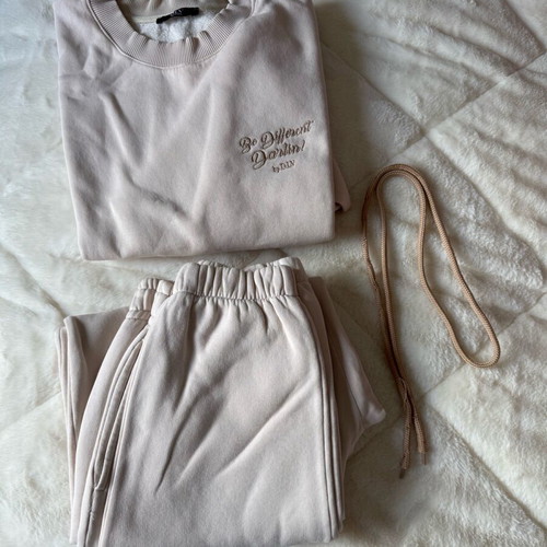 DLV tracksuit set beige like new