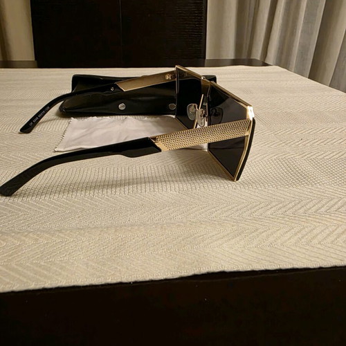 Myo sunglasses like new