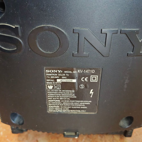 Sony Trinitron 14 inch KV-14T1D used