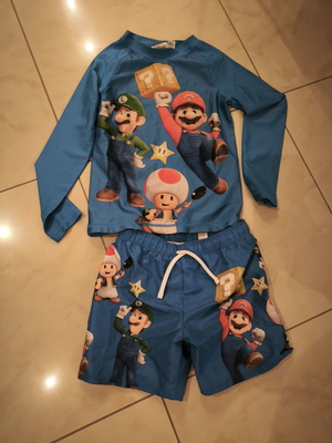 H&M Super Mario παιδικό σετ μαγιό μέγεθος 122/128 σαν καινούργιο, μπλε