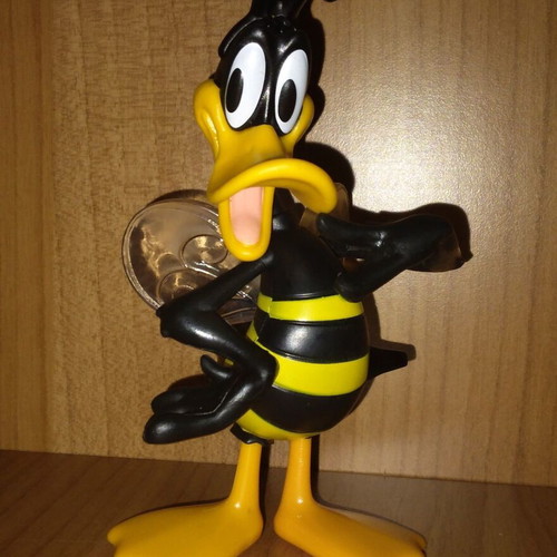 KFC Looney Tunes Daffy Duck figure 2021 like new with movement mechanism