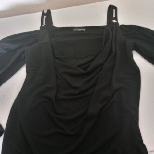 Women's fantastic set like new, black