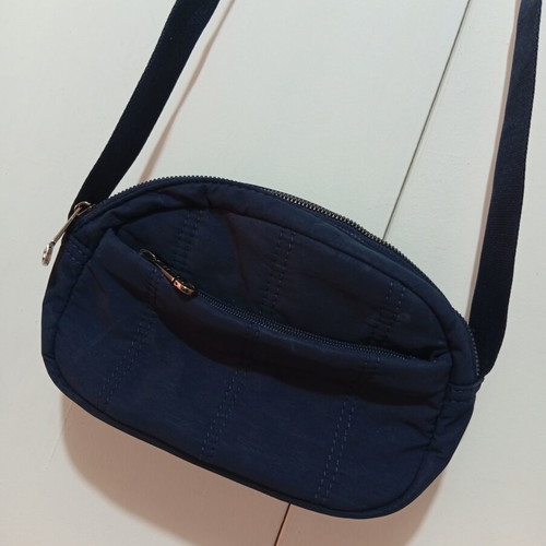 Dark blue shoulder bag, everyday use