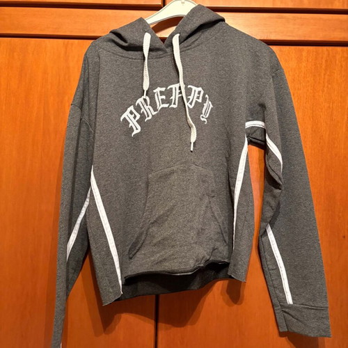 Women's gray sweatshirt like new, size L