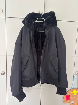 Zara Bomber jacket XL oversized like new, black