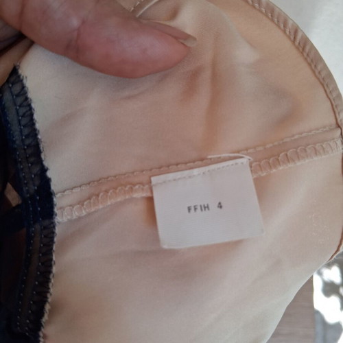 Victoria's Secret Babydoll slip used, beige and dark blue, size S