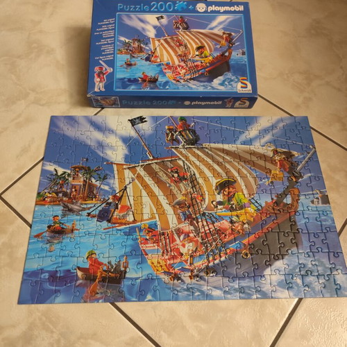 Playmobil puzzle ship like new