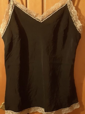 La Redoute Collections black top used, size S 36-38, lace trim