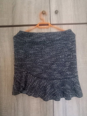 Short skirt with ruffles used, size L