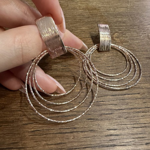 Hoop earrings new, pink gold tone