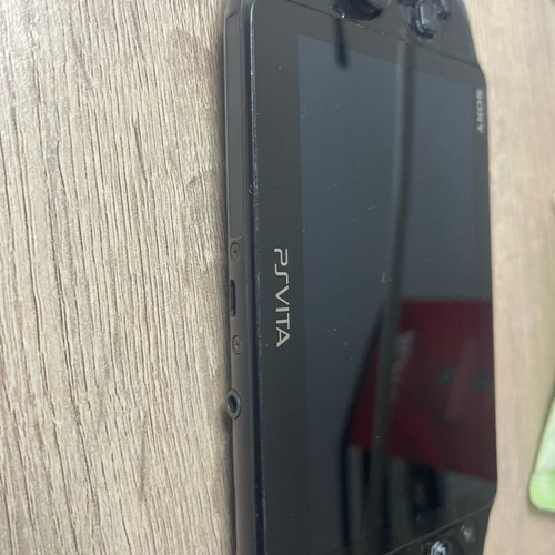 PS Vita употребявана с всички игри, идеална конзола за деца