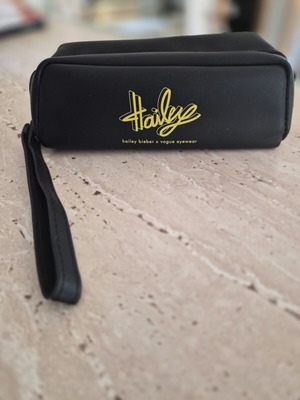 Vogue x Hailey Bieber sunglasses like new, green