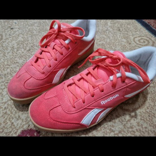 Reebok sneakers women's size 38.5 like new, pink