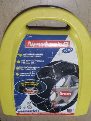 Car snow chains