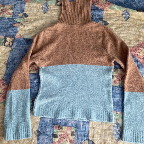 Vintage turtleneck sweater used, blue and beige