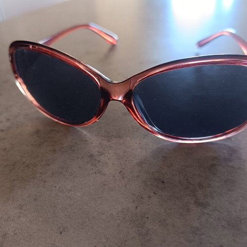 M&S 4005s 20662 sunglasses like new, pink