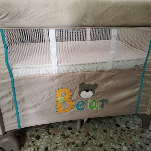 Baby cot with mattress like new