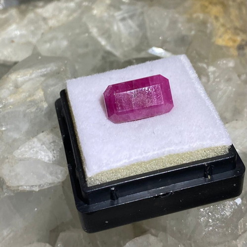 Natural Ruby Cut Stone new, 6.25ct from Afghanistan