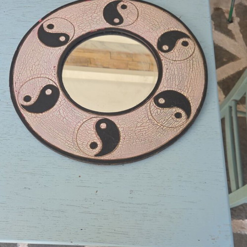 Wooden mirror with Ying & Yang design, used, diameter 40 cm