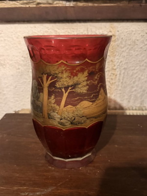 Crystal vase used, colored, height 0.23m diameter 0.14m