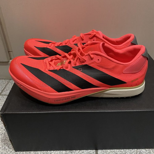 Adidas Adizero Avanti XC running shoes new, size 42.5, black and red
