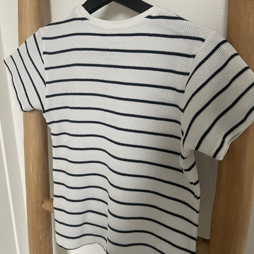 Primark boys' t-shirt size 128 white with blue stripes