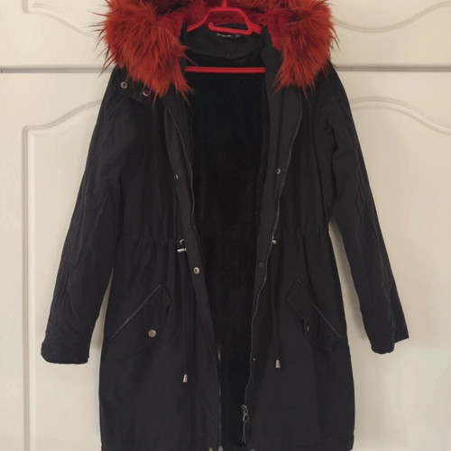 Stradivarius women's parka size M with red fur and warm lining like new