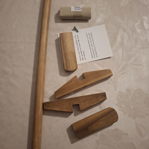 Wooden shelf made of solid acacia wood new, 56×20 cm
