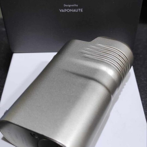 La Petite Box VB22 by Vaponaute like new, silver