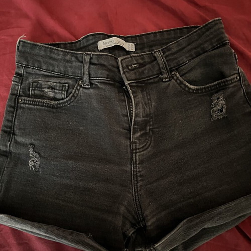 Bershka black denim shorts size 34 like new
