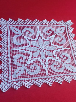 Square filet lace doily handmade vintage 1950s from Tinos
