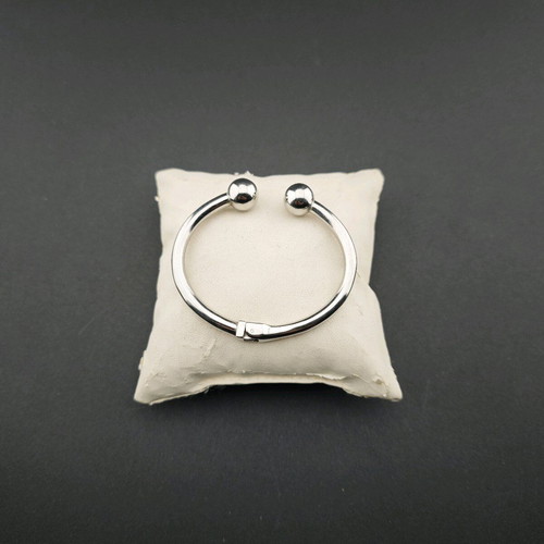 Faux Bijoux Handcuff Bracelet like new