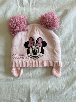 Minnie baby hat pink, like new, warm knit for 0-12 months
