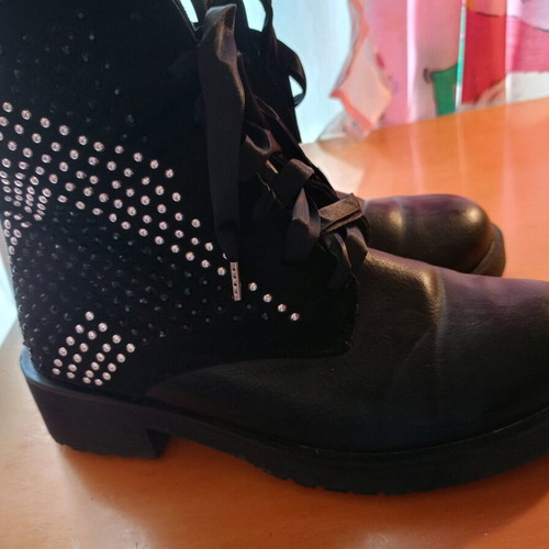 Black boots with rhinestones like new, women's size 38
