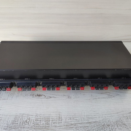 Jamo JSS4-VC2 Matrix Speaker Selector used, 4 zones, dual source input