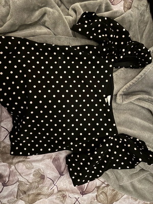 Polka dot blouse new, H&M, black and white