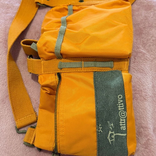 Attrattivo crossbody bag like new, orange and gray