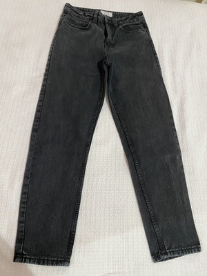 Terranova black mom fit jeans size 36 like new