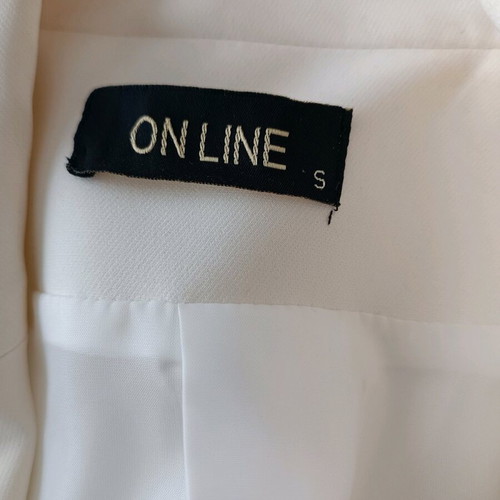 Ivory blazer On Line like new with double black-silver sequins on sleeves