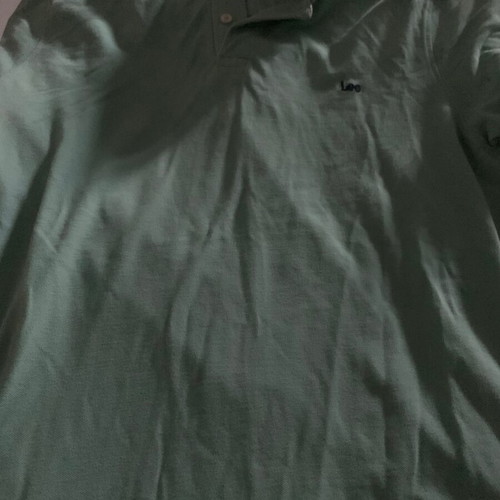 Polo shirts like new, 2 Navy & Green XL and 2 Lee XL