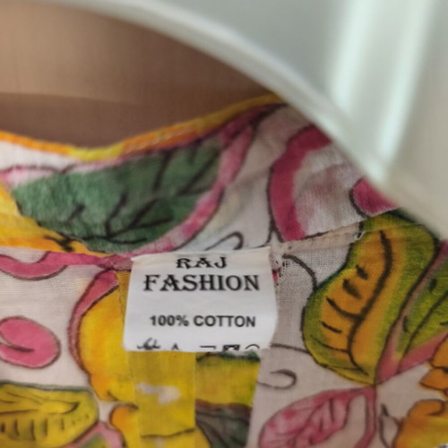 Celestino caftan like new, multicolor with lemon print