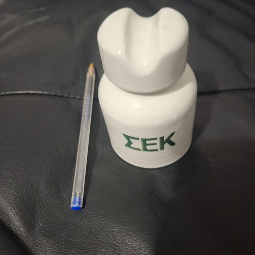 Porcelain insulator of Hellenic State Railways (SEK)