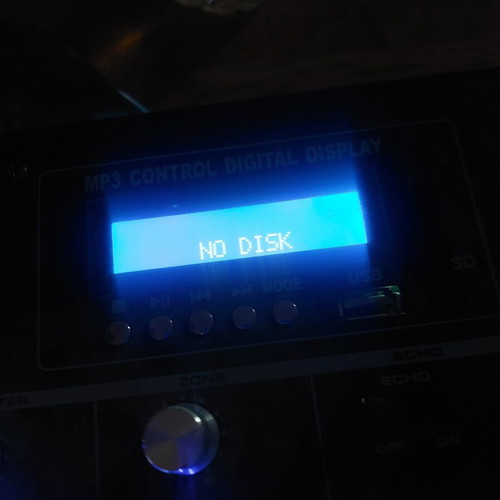 VONYX STM-3007 DJ Mixer 6 Channels with USB/SD/MP3, Effect and Bluetooth used