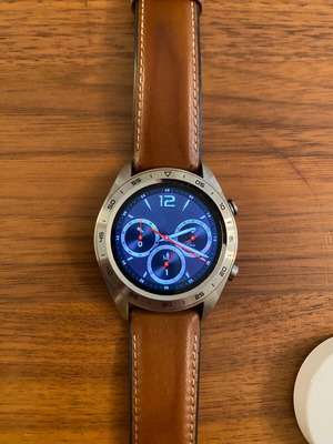 Honor Watch Magic used, AMOLED, waterproof 5ATM, GPS