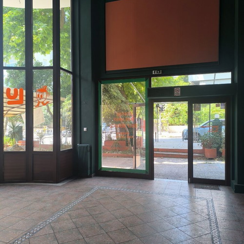 Corner Commercial Space in Nea Krini Thessaloniki with Outdoor Courtyard