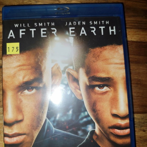 After Earth Blu-Ray like new with Greek subtitles