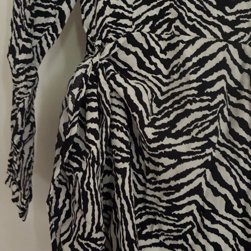 Mini φόρεμα Zara με zebra pattern σαν καινούργιο, μέγεθος S